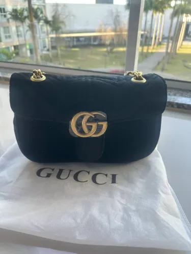 Gucci monograma veludo - Preto