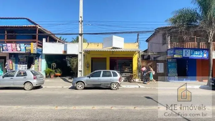 Terreno comercial de 400 m² com loja na frente de 50m² na Av. Edésio Cardos