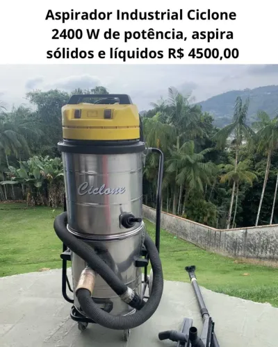 Aspirador Industrial Ciclone 2400 W de potência, aspira sólidos e líquidos.