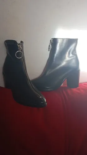 Bota schutz
