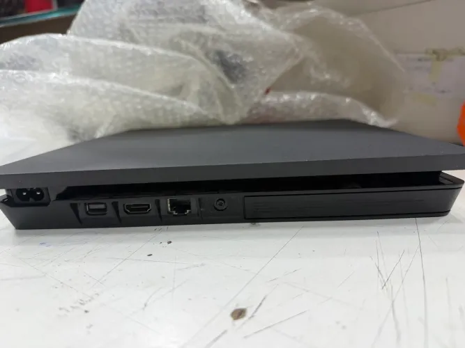 PS4 slim 1 terra