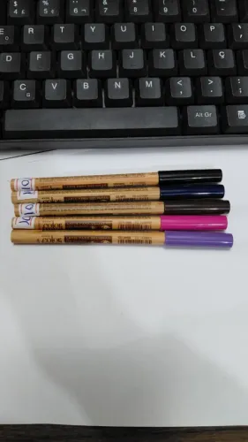 Lápis delineador para olhos avon trend novo por R$ 10,00 cada