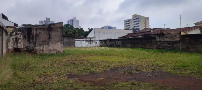 Terreno à venda no Centro de Araraquara | Oferta imperdível!