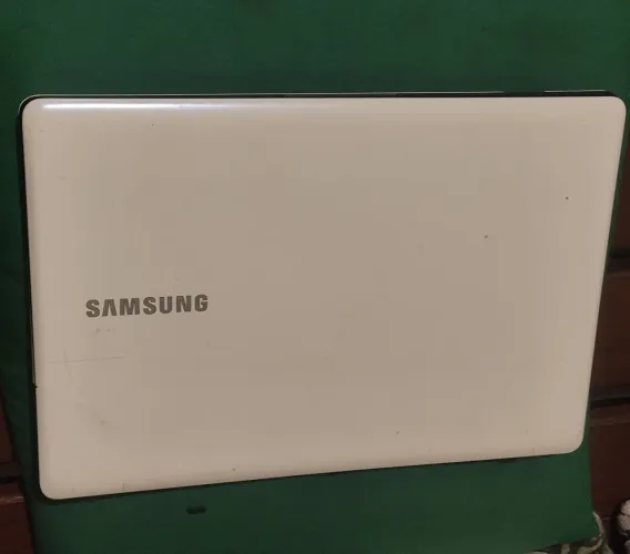 Notebook Samsung Series 3 / Essentials (NP370E4K) [PARA PEÇAS OU CONSERTO] 