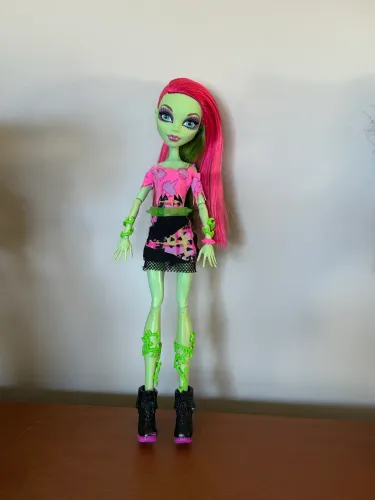 Monster high venus music festival