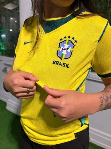 Camisa Brasil feminina baby look