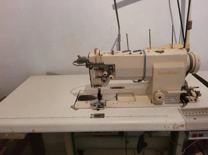 Máquina de Costura Industrial (Barbatana)SunStar KM-757BL