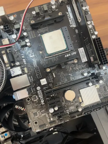 Kit AM4 - Placa mãe Biostar A320MH + AMD A6-9500 + 4GB DDR4