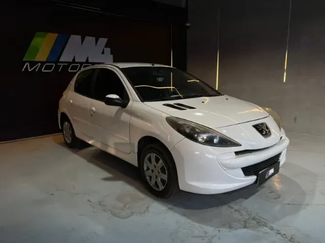 Peugeot 207 Active 1.4 Flex 8V 5P 2015