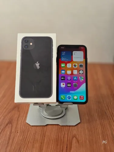 iPhone 11 64GB - Com Caixa - Aceito Troca