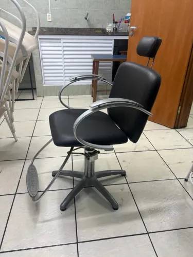 Cadeira Hidráulica Ferrante Reclinável para Salão de Beleza/Barbearia - 2 Unidades