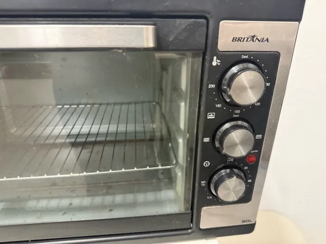 Forno Elétrico Britânia 50 l