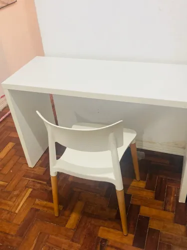 Mesa de Escritório e Cadeira Tok Stok R$ 750,00