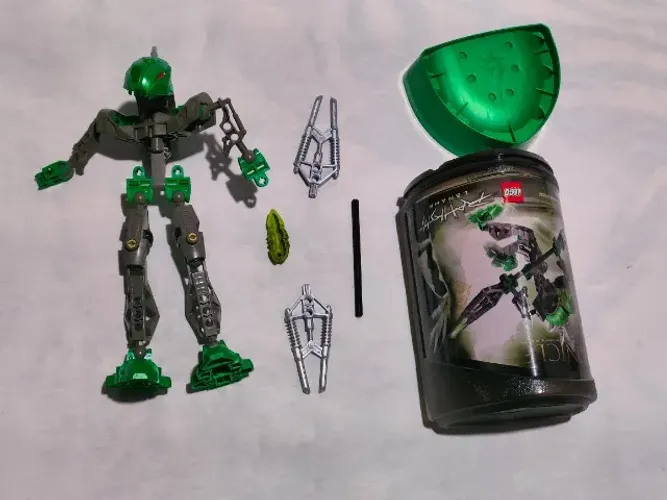 Lego Bionicle 2003 Rahkshi Lerahk 