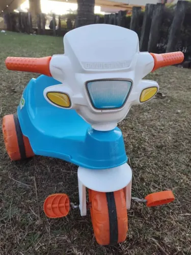Triciclo infantil bandeirantes