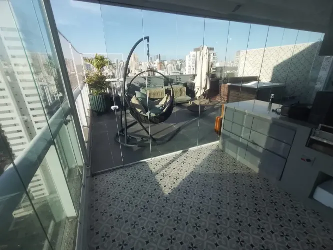 Cobertura Penthousepara aluguel tem 200 metros quadrados com 3 quartos em Pinheiros - São