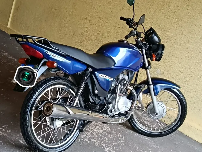 Titan ks 150 ano 2006
