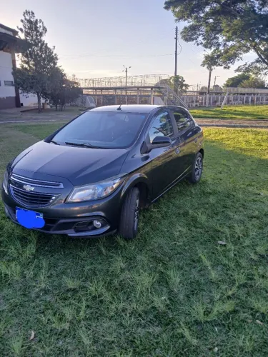 Chevrolet Onix Hatch LTZ 1.4 8V Flex Power Aut. 4P 2016