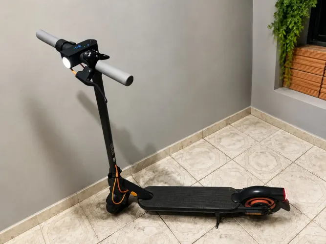 ? Patinete Elétrico Xiaomi DDHBC32NEB