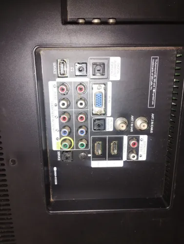 Vendo TV 37 polegadas em bom estado