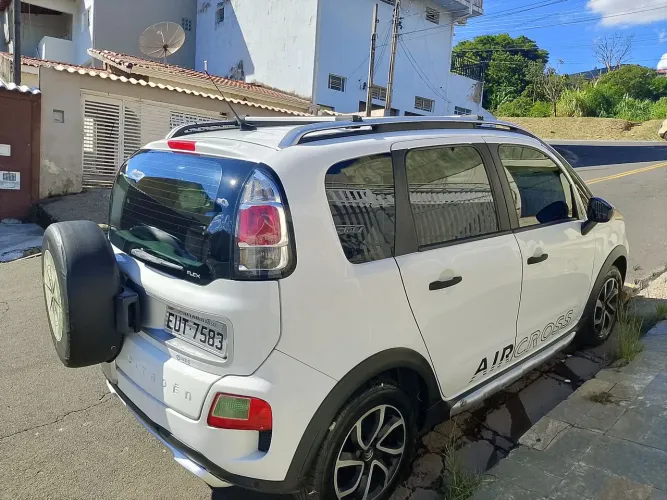 Citroen Aircross GLX 1.6 Flex 16V 5P Mec. 2011