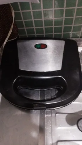 SUPER PROMOÇÃO Sanduicheira grill