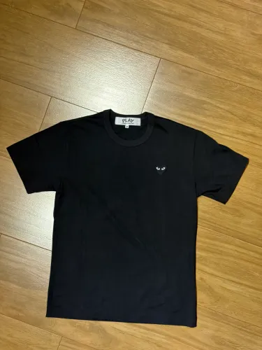 COMME DES GARÇONS 