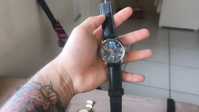 Vendo ou troco dois relógios Hugo Boss