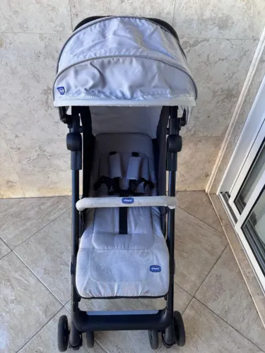 Carrinho Chicco Miinimo 2 compacto e dobrável