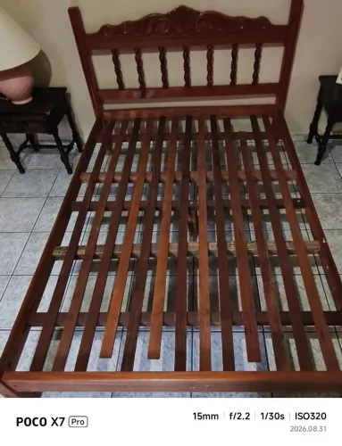 Cama casal madeira