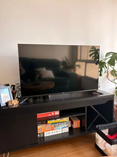 Rack para TV Preto com Prateleiras (TV NÃO INCLUÍDA)