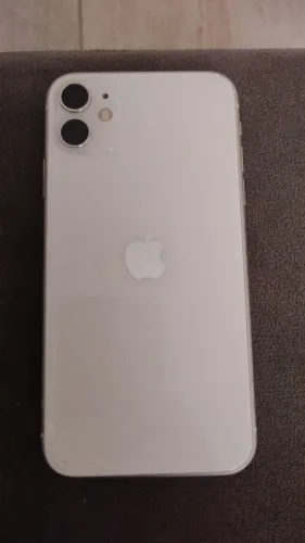 Vendo iPhone 11, 128 gb, tela original, bateria original sem marcas de uso