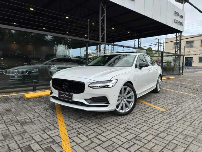Volvo S90 T-8 Híbrido Inscript 2.0 AWD 407cv 2019