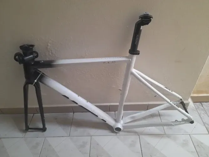 Quadro TSW TR10 105 - Tam. 51 | Ano 2025