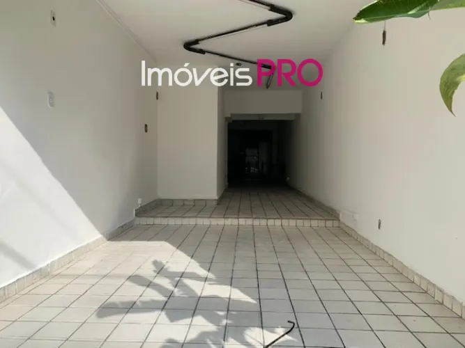Ponto comercial na Av. Indianópolis com 220m² perto do metrô