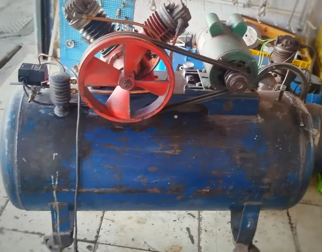 Compressor Wetzel 200 litros 