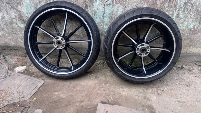 Rodas Harley Davidson breakout