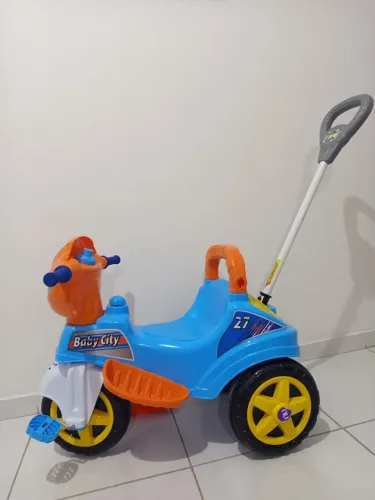 Triciclo infantil 