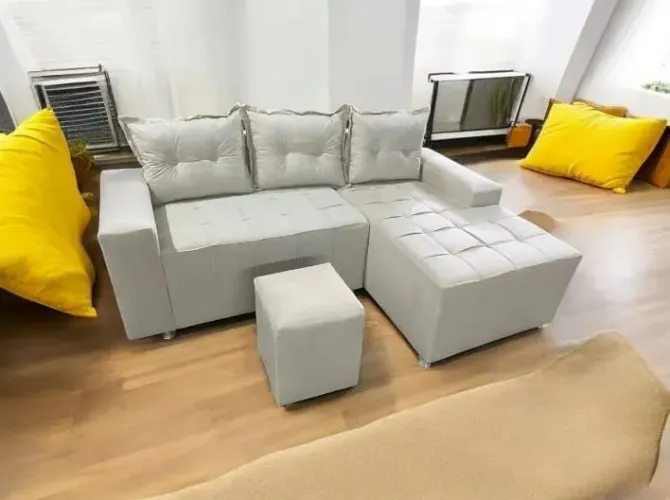 Produtos de qualidade com garantia sofá 3 lugares com um puff d brinde