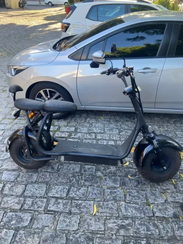 Vendo scooter elétrica semi nova
