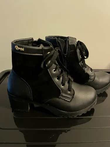 Bota cano curto