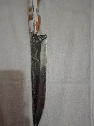 Faca para churrasco de AÇO CARBONO, cutelaria tradicional do Sul e cabo madeira c/ resina.