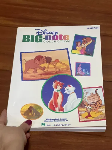 Livro partituras de músicas da Disney Big-note Collection