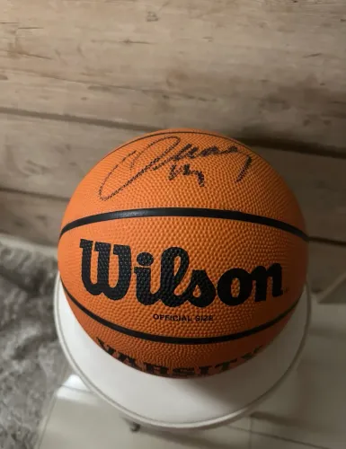 AUTOGRAFADA BOLA OSCAR SCHMIDT