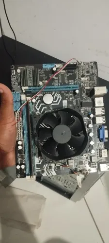 Lote peças de informática (Memória RAM, CPU, etc...)