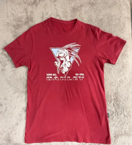 Camiseta oakley vintage y2k vermelha