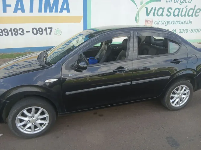 JAC J3 Turin Sedan Brasil 1.4 16V 4P Mec. 2012
