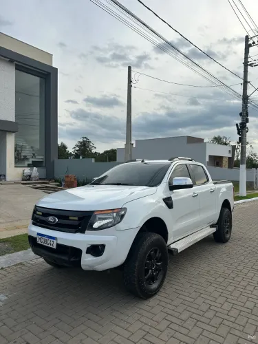Ford Ranger XLS 2.5 16V 4X2 CD Flex 2014