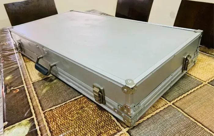 Estojo Grande Hard Case reforçado, produtos musicais, pedaleiras, mesas som, áudio.