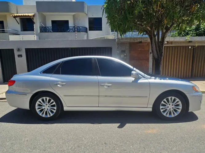 Hyundai Azera GLS 3.3 V6 24V 4P Aut. 2011
